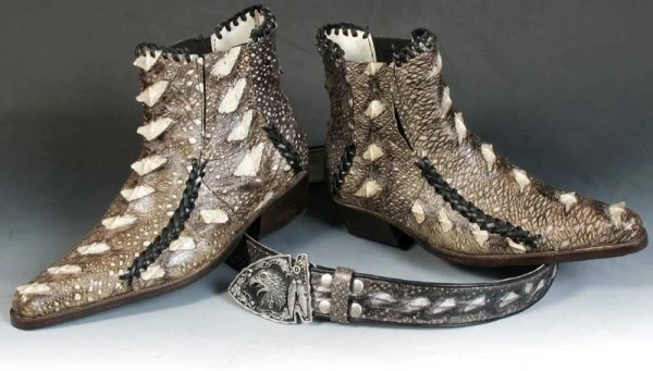 Những món hàng độc từ da cá