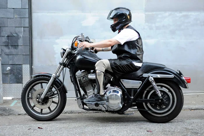 Chân giả y như thật