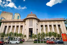 NHNN hút ròng 53.000 tỷ: Lãi suất liên ngân hàng biến động mạnh