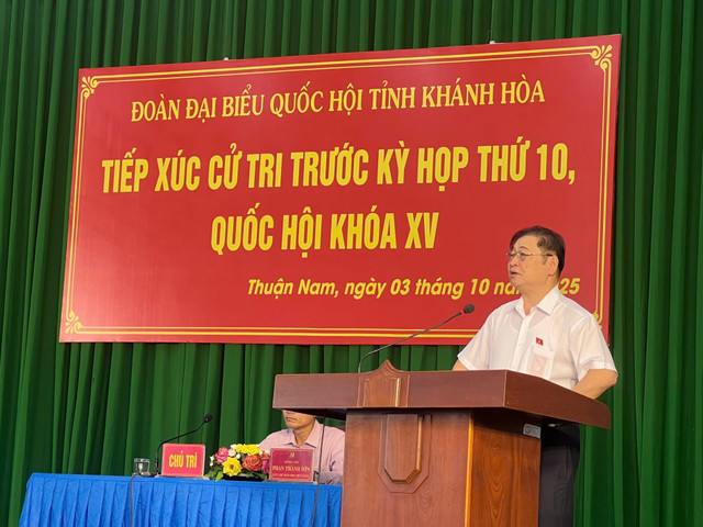 Chủ tịch Liên hiệp các Hội Khoa học và Kỹ thuật Việt Nam Phan Xuân Dũng thông tin tới cử tri xã Thuận Nam về dự kiến chương trình, nội dung Kỳ họp thứ 10, Quốc hội khóa XV chu-tich-pxd.jpg