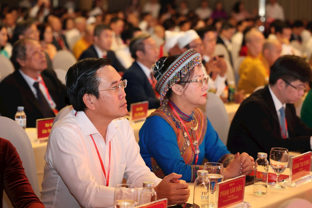 Các đại biểu tham dự chương trình gặp mặt. Ảnh: Quang Vinh. mttq-gap-mat-4.jpg