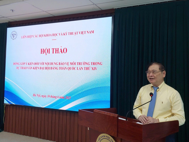 Chủ tịch LHHVN Phan Xuân Dũng phát biểu khai mạc hội thảo chu-tich-pxd.jpg