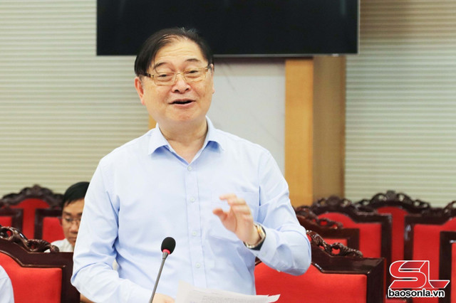 TSKH Phan Xuân Dũng, Chủ tịch Liên hiệp các Hội Khoa học và Kỹ thuật Việt Nam phát biểu tại cuộc làm việc. son-la-2.jpg