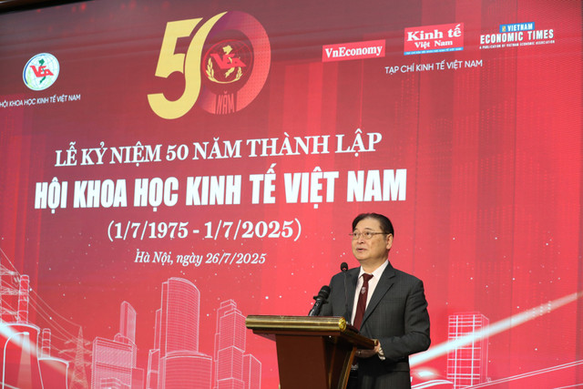 TSKH Phan Xuân Dũng, Chủ tịch Liên hiệp Hội Việt Nam tham dự và phát biểu tại Lễ Kỷ niệm hoi-kinh-te.jpg
