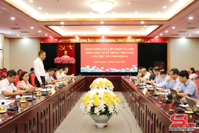 Phó Chủ tịch UBND tỉnh Nguyễn Thành Công phát biểu tại hội nghị sonla-3.jpg