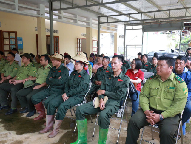 Toàn cảnh lễ phát động phat-dong.jpg