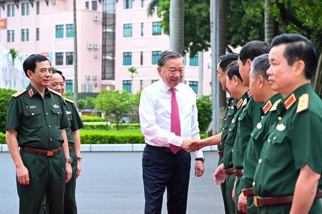 Lãnh đạo Bộ Quốc phòng, Tổng cục Chính trị đón Tổng Bí thư Tô Lâm, Bí thư Quân ủy Trung ương đến thăm, làm việc với Tổng cục Chính trị Quân đội nhân dân Việt Nam. tbt-to-lam.jpg