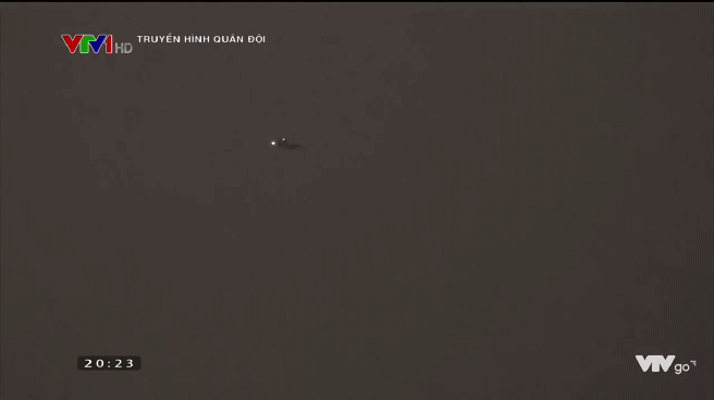 Thực hiện mục tiêu này, trong đợt bắn ném bom đạn thật gần đây tại trường bắn quốc gia 3 Sư đoàn Không quân 370 và Sư đoàn Không quân 371 – Quân chủng Phòng không – Không quân đã đưa nhiều phi công trẻ vào thực hành tác chiến, nhiều tình huống phức tạp được đưa ra nhưng các phi công của chúng ta đều tự tin làm chủ trang bị, làm chủ bầu trời, quyết tâm tiêu diệt mục tiêu ngay đợt xuất kích đầu. Nguồn ảnh: Truyền hình Quân đội.