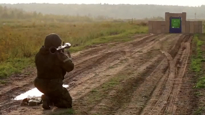 Khi các dòng xe tăng hiện đại được trang bị giáp phản ứng nổ, RPG-7 được trang bị thêm đạn xuyên giáp PG-7VR xuyên 600-750mm sau ERA vào năm 1988 và đạn nhiệp áp chống công sự TBG-7V cũng trong giai đoạn này. Nguồn ảnh: Popular Mechanics.