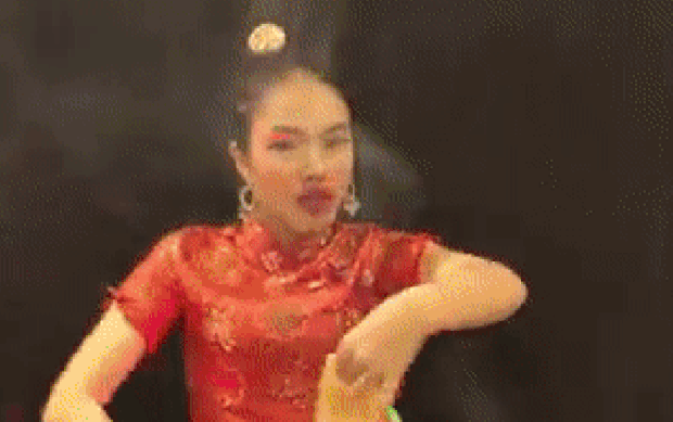 Bich Phuong cung phai “chao thua” truoc MV Bua Yeu che phien ban “thua muoi“