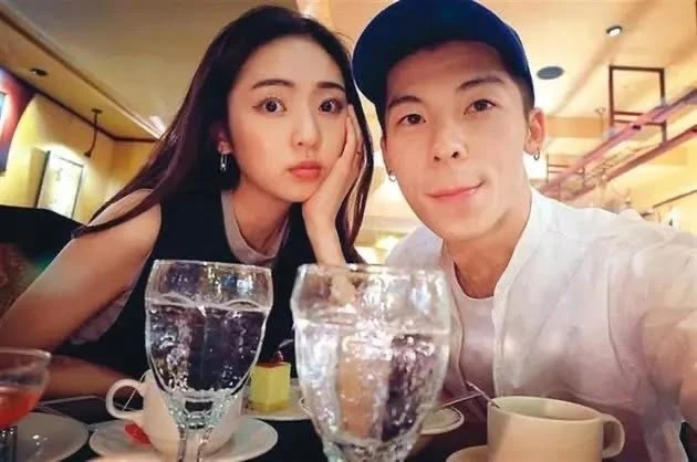 Tình cũ Hứa Quang Hán không xóa ảnh yêu đương sau 8 năm