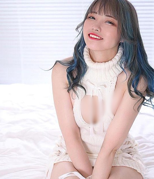 Sự tự tin của Marimatu là có cơ sở và không hề gây khó chịu, phản cảm cho người khác. Hơn nữa trang phục mà cô lựa chọn cũng ở mức độ gợi cảm vừa phải.