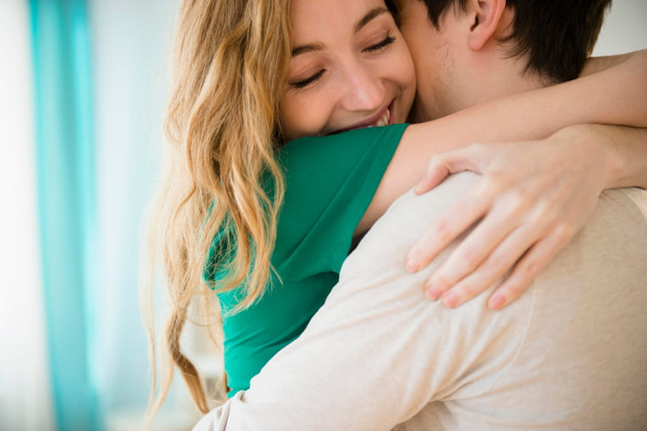 Những lời chế nhạo Thực ra, thái độ của phụ nữ rất quan trọng đối với đàn ông, vì nếu phụ nữ thường xuyên cười nhạo đàn ông sẽ làm tổn thương đến lòng tự tin của đàn ông, gián tiếp khiến họ cảm thấy mình kém cỏi, khả năng tình dục sẽ giảm dần, cuối cùng hình thành chứng bất lực.