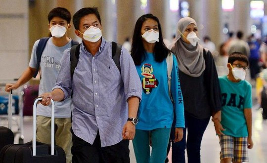 Để đối phó, phòng chống dịch bệnh MERS nguy hiểm chết người lây lan vào nước ta, Bộ Y tế đã lên kịch bản chống MERS khẩn cấp, đồng thời đưa ra quy trình thu dung, điều trị khẩn cấp nếu phát hiện người nhiễm MERS ở Việt Nam.