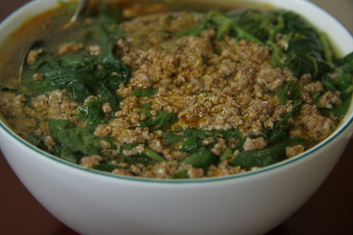 Món canh cua nấu rau dền.