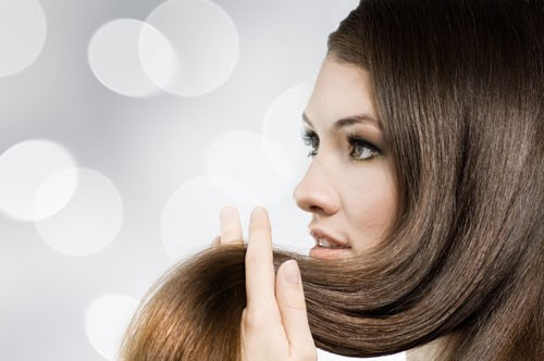 Dưới đây là những sai lầm khi chăm sóc tóc bạn nên tránh.