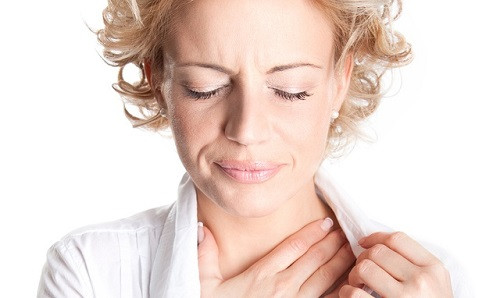 Bấm huyệt chữa nôn mửa.