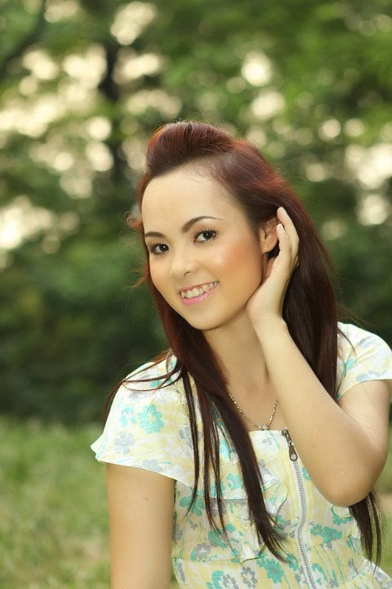 Cô vẫn coi Công Vinh như một người bạn và không muốn nói gì quá nhiều đến người bạn cũ này của mình cũng như chuyện của hai người.