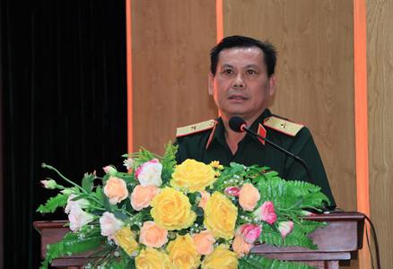 Tại Quân khu 7, Thiếu tướng Đặng Văn Lẫm, Phó Tư lệnh Quân khu được giới thiệu ứng cử ĐBQH.