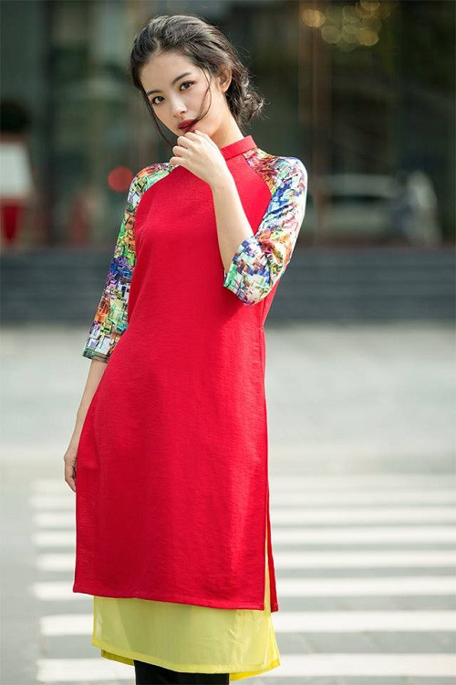 Mặc áo dài cách tân đi lễ chùa cũng là xu hướng của giới trẻ trong một vài năm trở lại đây. Nó không chỉ mang đến một vẻ ngoài đẹp mắt, hợp hoàn cảnh mà còn vô cùng ý nghĩa.