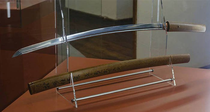 Thanh kiếm Muramasa vô cùng sắc bén có thể cắt đứt mọi thứ. Tương truyền, bảo kiếm này có thể mang đến cho chủ nhân sức mạnh “bất khả chiến bại” và chịu được đủ mọi đau đớn khi giao chiến với kẻ thù.