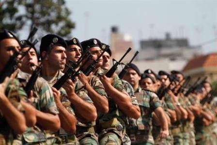 Dù đã rút quân, Syria vẫn có ảnh hưởng lớn tới chính trị nội bộ và các sự kiện lịch sử tại Li Băng. Năm 2013, lực lượng vũ trang Hezbollah - tổ chức dân quân của người Shi'a - của Li Băng tuyên bố chiến đấu sát cánh cùng chính quyền Tổng thống Syria Bashar al-Assad chống lại phe nổi dậy. Theo đó, Hezbollah đóng một vai trò quan trọng trong cuộc chiến ở quốc gia láng giềng Syria.