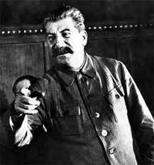 Thông tin về việc con trai cả của Stalin là Yakov Jugasvili bị Đức Quốc xã bắt làm tù binh và giết hại trong Thế chiến 2 được Giám đốc Cục Lưu trữ và đăng ký của Cơ quan Tình báo Liên bang Nga (FSB) Vasili Khristoforov xác nhận.