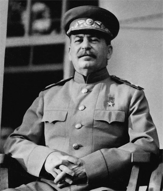 Trong thời gian Jugasvill bị bắt làm tù binh, chính quyền Hitler gửi cho lãnh đạo Stalin đề nghị Liên Xô thả thống chế Friedrich Paulus bị nước này bắt giữ trước đó. Đổi lại, Đức quốc xã trả tự do cho Jugasvill.
