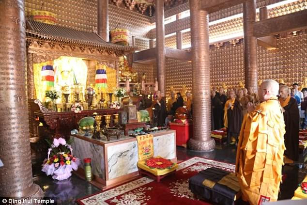Phải tới năm 1970, người ta mới tìm thấy xác ướp của thiền sư Ci Xian trong một hang động ở Trung Quốc.