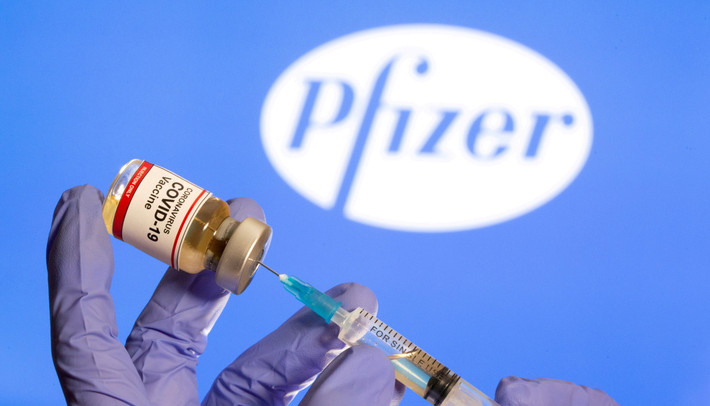Cơ quan Dược phẩm Châu Âu (EMA) cũng phê duyệt vắc xin Pfizer cho trẻ từ 12 đến 15 tuổi. Kể từ đó, các nước châu Âu đã thực hiện những chính sách tiêm ngừa khác nhau. Hãng Pfizer công bố kết quả thử nghiệm cho thấy vắc xin có hiệu lực 100% trong việc ngăn ngừa COVID-19 ở trẻ em từ 12 - 15 tuổi ; 91% với những người dưới 16 tuổi.