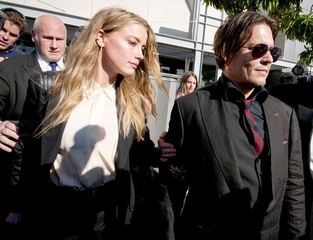 Ngày 23/5/2016, Amber Heard đệ đơn ly hôn Johnny Depp với lý do không hòa hợp. Depp đã yêu cầu tòa án hủy bỏ yêu cầu trợ cấp sau ly hôn của vợ và ra tuyên bố chia tay vào ngày 26/5. Ngày 27/5, TMZ cho biết Heard đã buộc tội Depp hành hung cô và đệ đơn xin trát của tòa ra lệnh Depp phải tránh xa cô trong một khoảng cách nhất định.