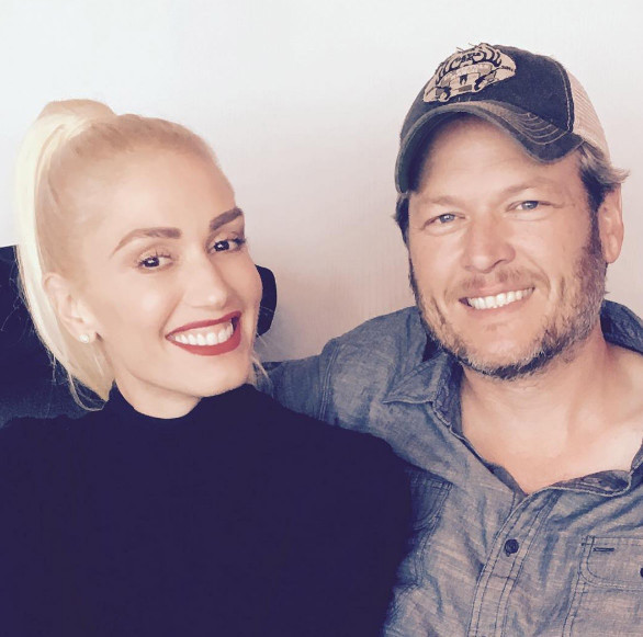 Gwen đã có ba con với chồng cũ, Gavin Rossdale, còn Blake mặc dù đã qua hai lần đò nhưng chưa có mụn con nào.