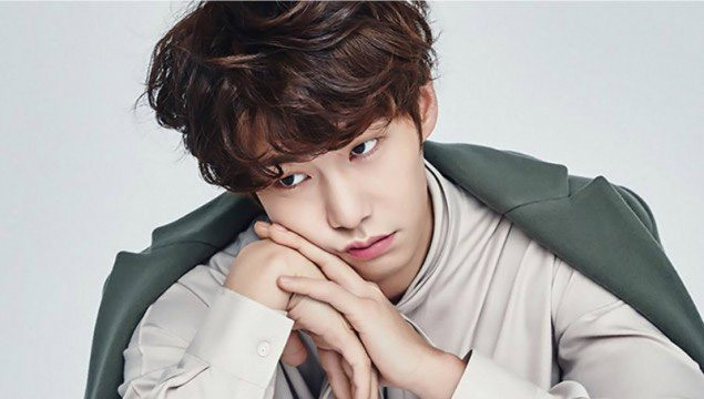 Nam diễn viên kiêm người mẫu Song Jae Rim lại bị mẹ thúc giục, van xin phẫu thuật thẩm mỹ để có vẻ ngoài điển trai hơn. Nhưng cuối cùng anh đã không nghe theo lời mẹ vì mọi người đều thích đôi mắt một mí của anh.