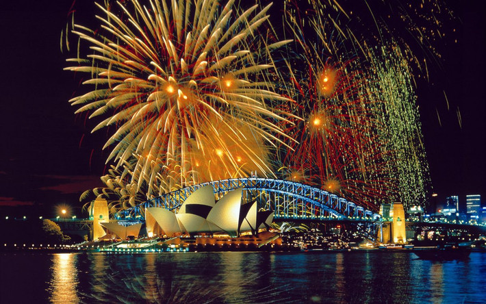 4. Australia: Giá vé máy bay tới quốc gia này thuộc top đắt nhất thế giới bởi nó đứng thứ 127 trong danh sách 141 nước có giá vé máy bay rẻ nhất trên thế giới. Trong khi đó, giá phòng khách sạn thì hợp lý hơn, rơi vào khoảng 162 USD/đêm. Dù vậy, chi phí trung bình về hàng hóa ở Australia vẫn đắt hơn 50% so với ở Mỹ.