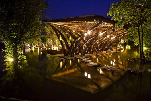Công trình nhà tre Việt Nam gây ấn tượng với Archdaily chính là nhà hàng Bamboo Wings được thiết kế bởi kiến trúc sư Võ Trọng Nghĩa.