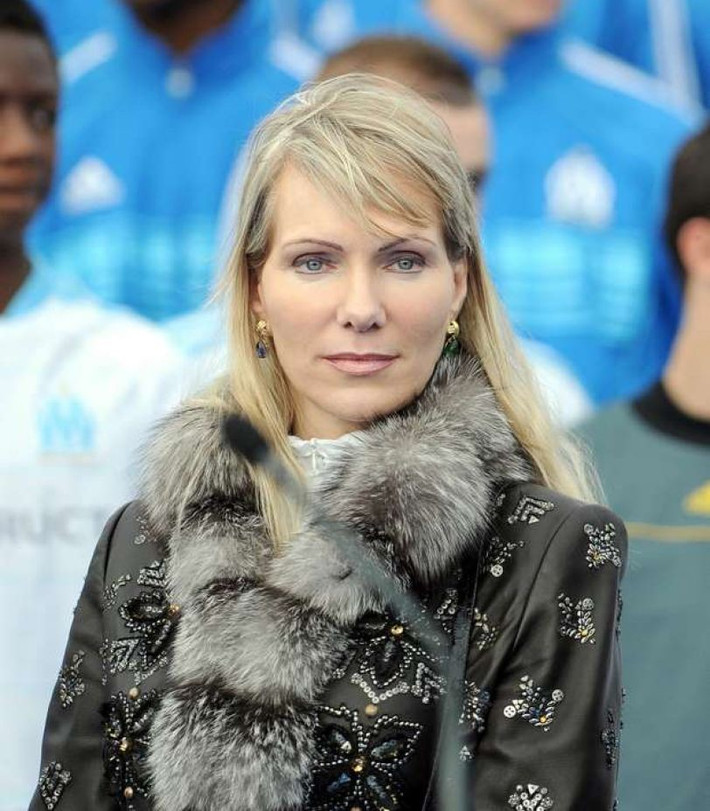 10. Margarita Louis-Dreyfus, 52 tuổi, tài sản 8,7 tỷ USD: Sau cuộc đấu tranh dài với bệnh ung thư máu, chồng của Margarita qua đời vào năm 2009, để lại cho bà tiếp quản công ty Louis – Dreyfus chuyên kinh doanh hàng hóa tại Pháp.