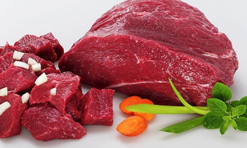Thịt đỏ: Với hàm lượng protein phong phú, thịt đỏ là loại thực phẩm quen thuộc trong chế độ ăn mỗi ngày của con người. Tuy nhiên, nhiều nghiên cứu cho thấy rằng việc cắt giảm lượng thịt đỏ trong khẩu phần ăn sẽ giúp bạn có một lá gan khỏe mạnh hơn.