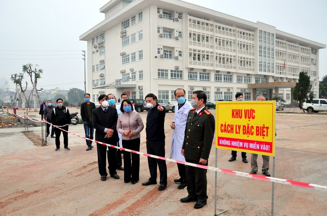 Bệnh viện cách ly đặc biệt phòng virus corona được thành lập trên cơ sở là công trình khu nhà khám và điều trị bệnh của Trung tâm Y tế TP Móng Cái. Đây là công trình được đầu tư xây mới hoàn toàn, hiện đã hoàn thiện. Ảnh: BQN.
