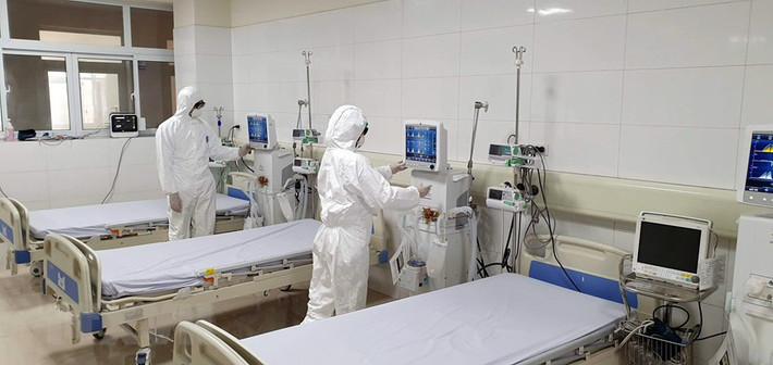 Tỉnh Quảng Ninh xác định TP Móng Cái là trọng điểm trong công tác phòng, chống, kiểm soát dịch bệnh. Do đó, công tác phòng, chống, kiểm soát, sẵn sàng các biện pháp ứng phó với dịch hiện chính là nhiệm vụ trọng tâm, hàng đầu, ưu tiên số một không chỉ của TP Móng Cái mà còn của tỉnh. Ảnh: Vietnamplus/TTXVN.