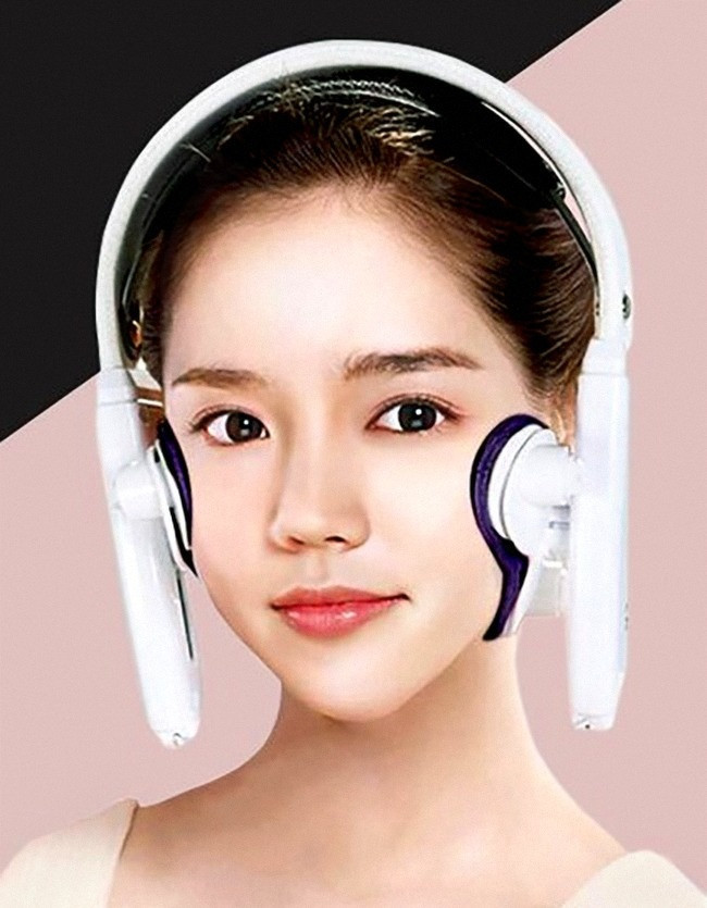 Máy làm thon má: Đây là thiết bị hoạt động bằng pin. Bằng việc tạo áp lực lên mặt, má của bạn có thể trở nên thon gọn hơn sau thời gian dài sử dụng. Tuy nhiên, bạn phải chịu đau đớn nếu muốn đẹp.