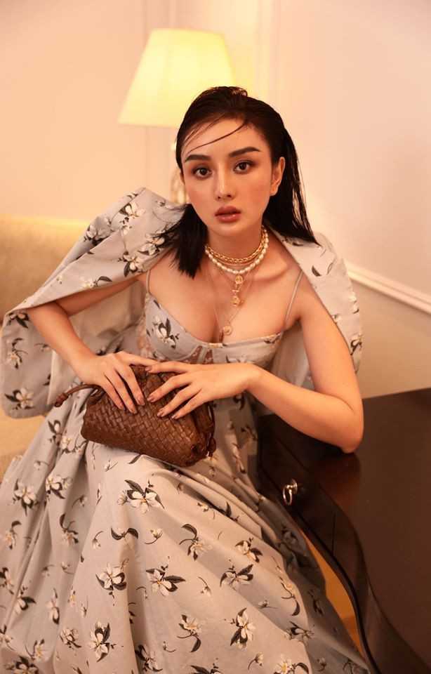 Style sang chảnh của vợ tỷ phú Thái khiến bao người ghen tị.