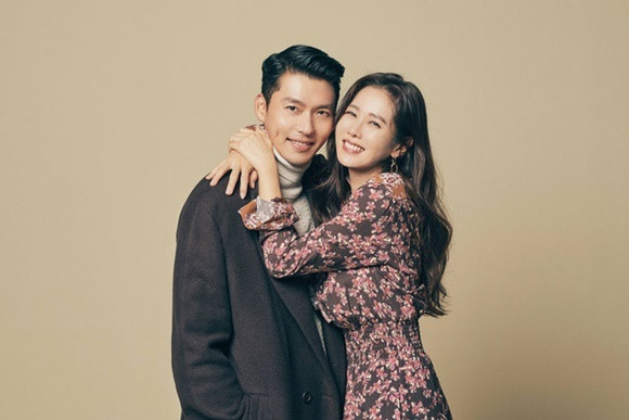 Không chỉ thành công trên màn ảnh rộng, Son Ye Jin còn đang gây sốt trong phim “Hạ cánh nơi anh”.