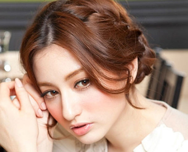 Không chỉ có vậy, tóc tết còn có tác dụng bất ngờ trong việc tô điểm cho diện mạo của chủ nhân.