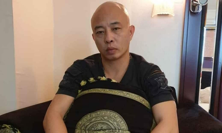 Đường “Nhuệ” từng được người dân Thái Bình coi là một trong những giang hồ cộm cán với những hành vi côn đồ, bảo kê, cưỡng đoạt tài sản… Nguyễn Xuân Đường lãnh tổng mức án 22 năm tù về các tội "cố ý gây thương tích" và "xâm phạm chỗ ở của công dân", "cưỡng đoạt tài sản" trong vụ ăn chặn tiền hỏa táng. Nguyễn Thị Dương lãnh tổng 12 năm 6 tháng tù về các tội "cố ý gây thương tích" và "lợi dụng chức vụ, quyền hạn trong khi thi hành công vụ"; "cưỡng đoạt tài sản". >>> Mời độc giả xem thêm video Băng nhóm Đường Nhuệ “làm luật” cả người chết, thu 500.000đ/trường hợp. Nguồn: VTC14