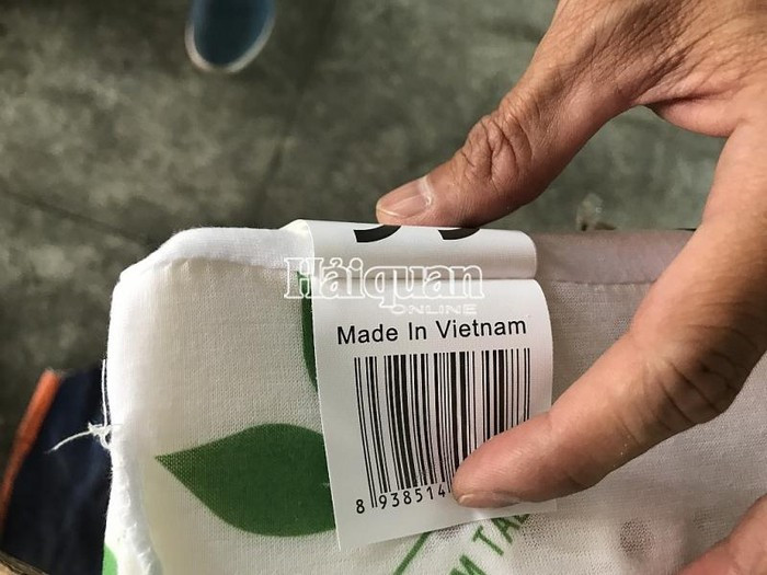 Trên mỗi sản phẩm đều được gắn nhãn "Made in Vietnam". Ảnh: T.H