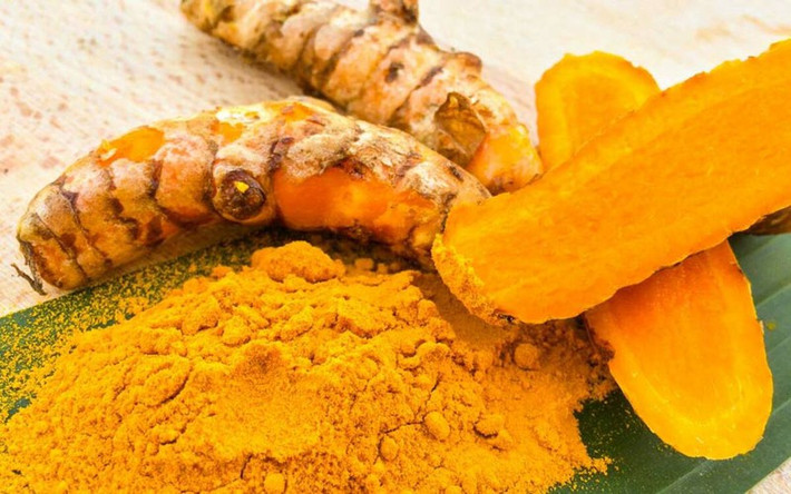 Bổ sung nghệ trong bữa ăn để điều trị nhiễm trùng: Củ nghệ chứa chất chống oxy hóa mạnh mẽ và đặc tính chống viêm, kháng nấm, kháng khuẩn và kháng virus.