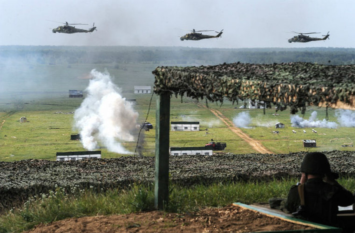 Đoàn trực thăng Mi-24 của Nga trong cuộc tập trận của Quân khu Trung tâm Nga.