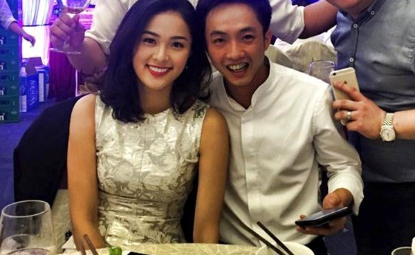 Hạ Vi được Cường Đô La ưu ái đến nỗi nhiều người tin rằng cả 2 sẽ có cái kết đẹp. Nhưng sau đó cả hai "đường ai nấy đi" sau 2 năm quen nhau vì không tìm được tiếng nói chung trong sự ngỡ ngàng của người hâm mộ.