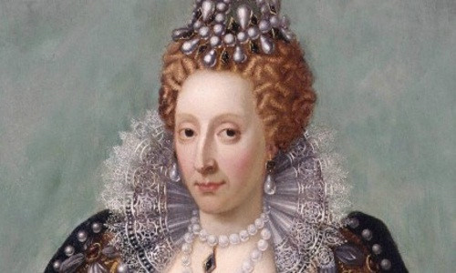 Sở dĩ người ta đưa ra giả thuyết này là vì trước khi trở thành Nữ hoàng Anh, công chúa Elizabeth được vua Henry VIII gửi tới sống ở ngôi làng Cotswold khi London bùng phát dịch bệnh nguy hiểm.
