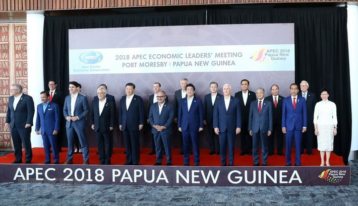 Thủ tướng Nguyễn Xuân Phúc với các nhà lãnh đạo APEC.